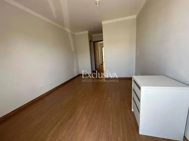 Imagem 2: Sobrado com 3 Dormitórios para Alugar, 201 M² - Condomínio Ouro Verde, Centro
