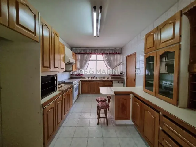 Imagem 3: Apartamento À Venda e para Alugar em Londrina, Centro, com 4 Quartos, com 266 M²