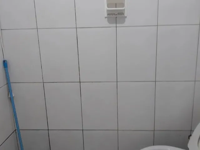 Imagem 5: Alugo Semi-Kitnet (Divide a Cozinha)Prox. a Utfpr, 2Km Shp. Boulevard