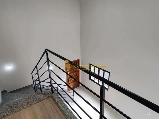 Imagem 16: Casa com 3 Suites e 250M² para Aluguel