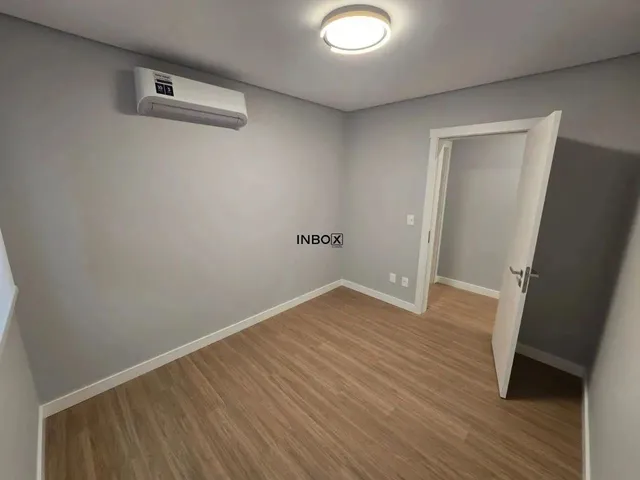 Imagem 2: Inbox Cia Imobiliária Aluga- Apartamento de Três Quartos no Centro