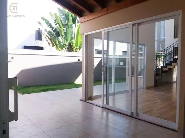 Imagem 9: Casa À Venda e para Alugar em Londrina, Esperança, com 6 Quartos, com 330 M²