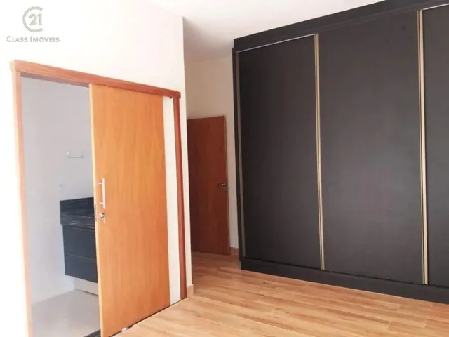 Imagem 6: Casa À Venda e para Alugar em Londrina, Esperança, com 6 Quartos, com 330 M²