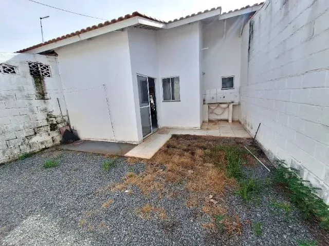 Imagem 2: Casa de 2 Quartos, Condomínio Fechado
