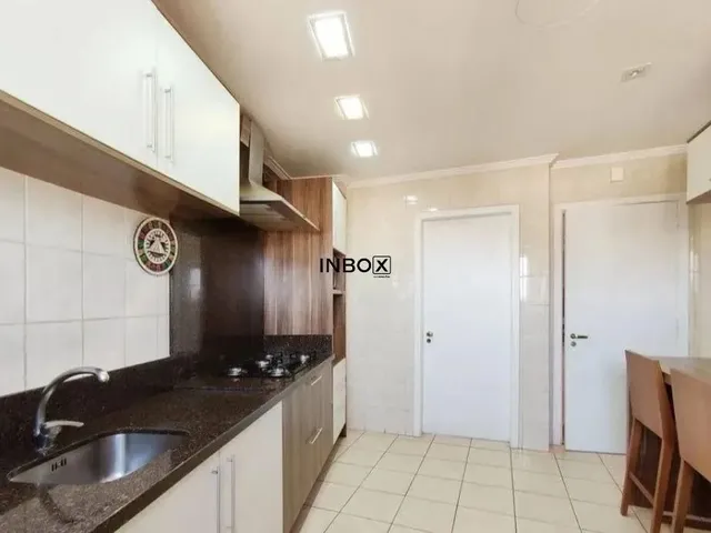Imagem 6: Amplo Apartamento Mobiliado de Dois Dormitórios Sendo Uma Suíte