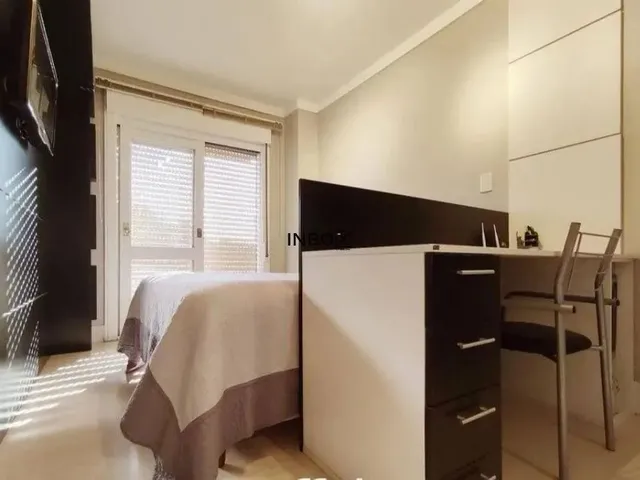 Imagem 5: Amplo Apartamento Mobiliado de Dois Dormitórios Sendo Uma Suíte
