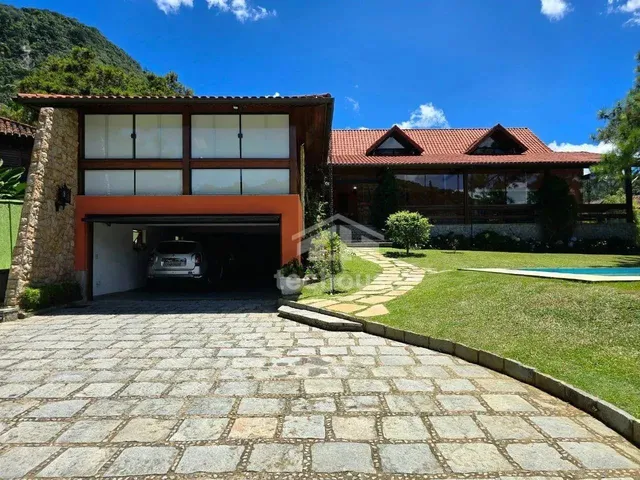 Imagem 3: Casa no Lago do Comary, 4 Dormitórios, Lazer Próprio com Academia, Vista Deslumbrante