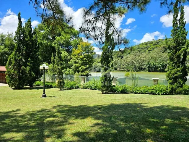 Imagem 4: Casa no Lago do Comary, 4 Dormitórios, Lazer Próprio com Academia, Vista Deslumbrante