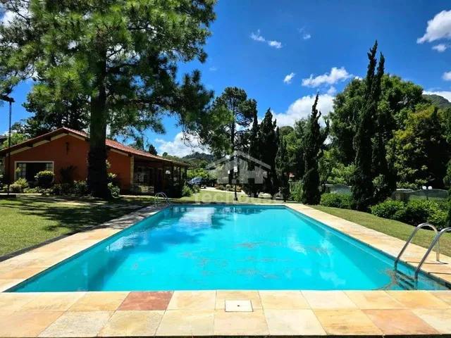 Imagem 8: Casa no Lago do Comary, 4 Dormitórios, Lazer Próprio com Academia, Vista Deslumbrante