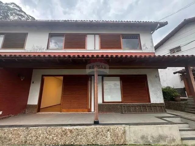 Imagem: Casa para Locação com 4 Quartos em Condominio