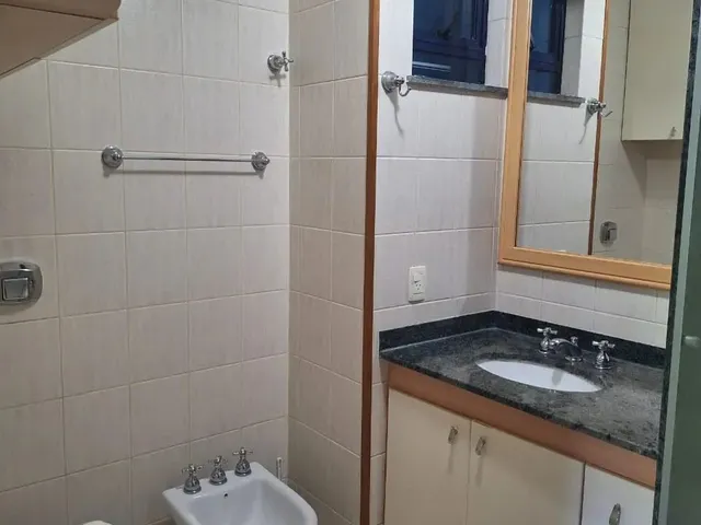 Imagem 6: Várzea - Sala Ampla - 3 Quartos (Sendo 1 Suíte) - Varanda - Frente Rua - 2 Vaga Carro