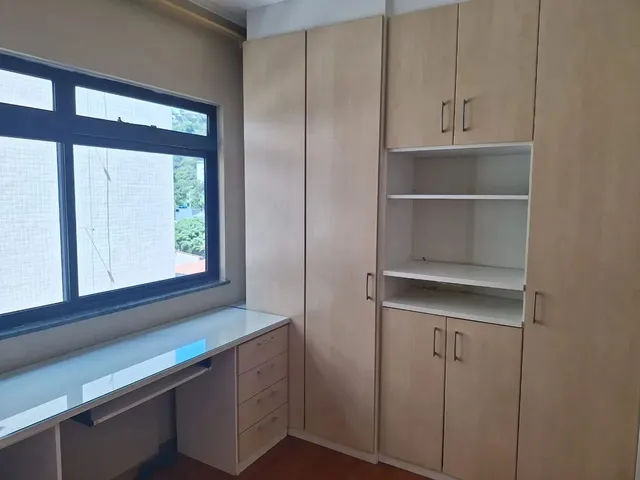 Imagem 14: Várzea - Sala Ampla - 3 Quartos (Sendo 1 Suíte) - Varanda - Frente Rua - 2 Vaga Carro