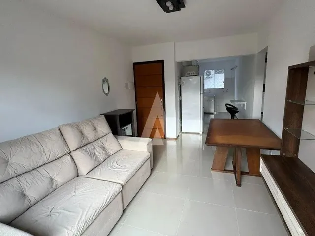 Imagem: O apartamento possui 2 Dormitórios, 1 Banheiro, 1 Vaga na