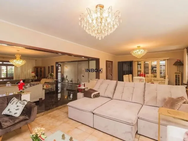 Imagem 11: Ampla Casa com 3 Dormitórios e Suíte e 2 Vagas