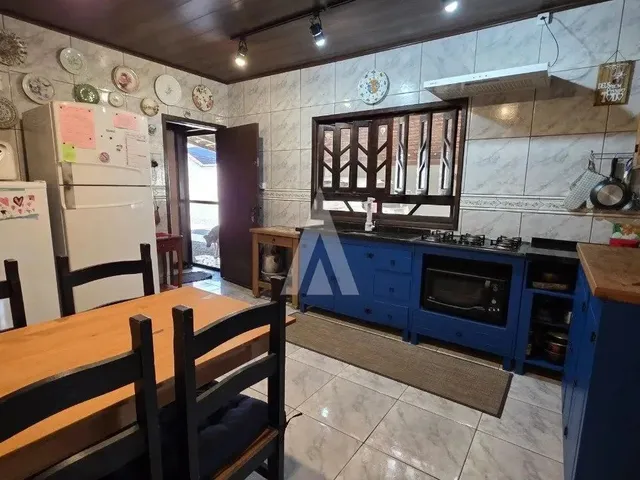 Imagem 2: Casa Plana com 1 Suíte e 2 Quartos À Venda no Bairro Vila Nova em Joinville-Sc Por