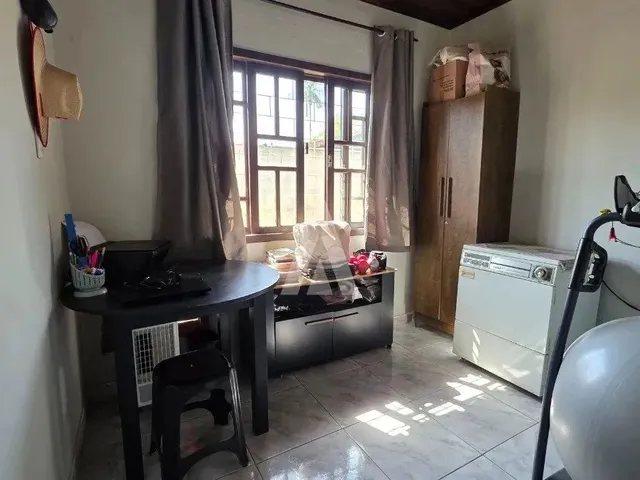 Imagem 5: Casa Plana com 1 Suíte e 2 Quartos À Venda no Bairro Vila Nova em Joinville-Sc Por