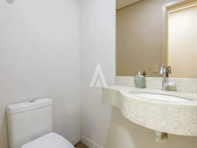 Imagem 3: Apartamento com 2 Suítes À Venda no Bairro Centro em Joinville-Sc por R$850.000,00