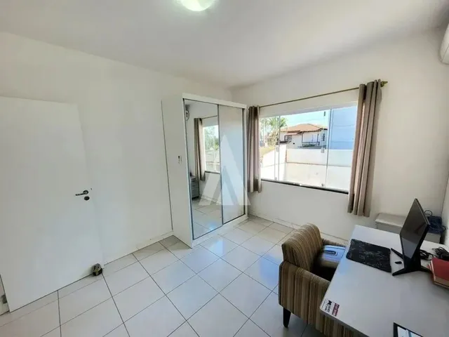 Imagem 4: Sobrado com 1 Suíte(S) Mais 2 Quarto(S) À Venda no Bairro Jardim Sofia em Joinville, De
