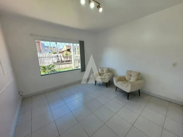 Imagem 5: Sobrado com 1 Suíte(S) Mais 2 Quarto(S) À Venda no Bairro Jardim Sofia em Joinville, De