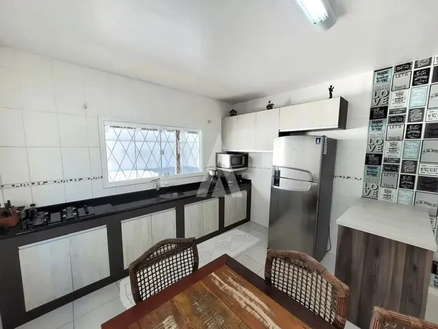 Imagem 7: Sobrado com 1 Suíte(S) Mais 2 Quarto(S) À Venda no Bairro Jardim Sofia em Joinville, De