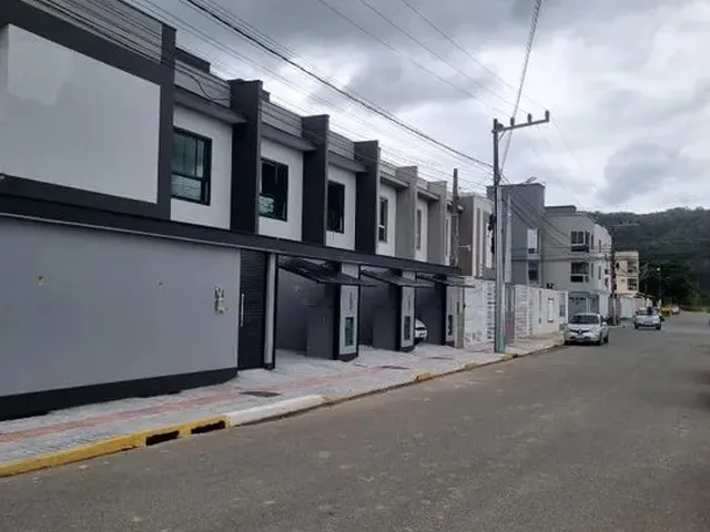 Imagem: Venda de Sobrados em Camboriú!