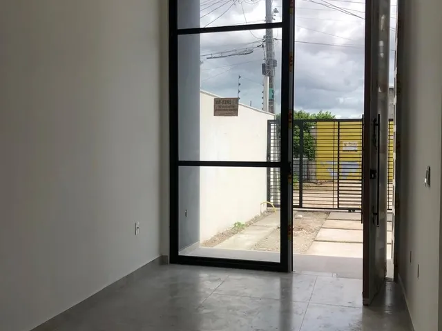 Imagem: Casa residencial para Venda em rua pública