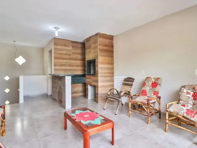 Imagem 4: Casa Nova, 2 Quartso, Area de Festas, Local Privilegiado pela Paisagem, Tranqulidade e a 5