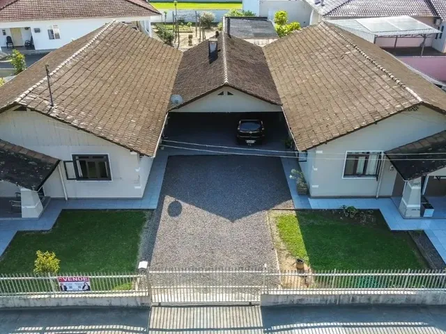 Imagem: Linda Casa em Rodeio