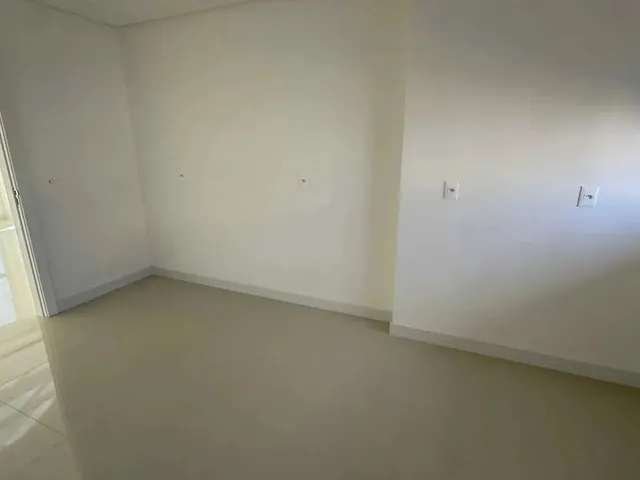 Imagem 1: Apartamento com 4 Suítes e 2 Vagas de Garagem no Centro em Itapema/Sc