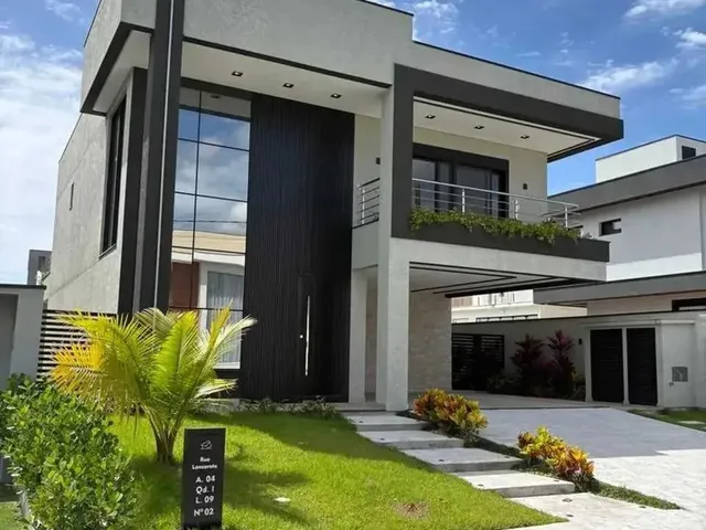 Imagem: Casa de Alto Padrão com 4 Dormitórios