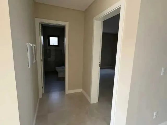 Imagem 5: Casa de Alto Padrão com 4 Dormitórios Sendo 3 Suítes e 4 Vagas de Garagem Em