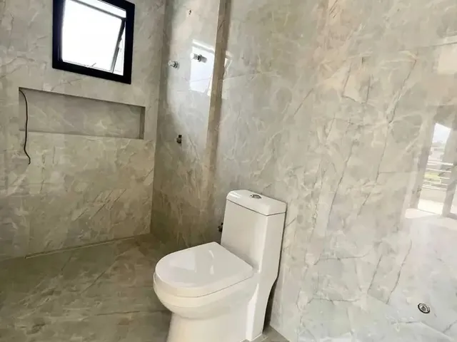 Imagem 12: Casa de Alto Padrão com 4 Dormitórios Sendo 3 Suítes e 4 Vagas de Garagem Em