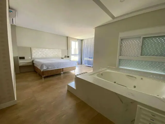 Imagem 11: Casa Mobiliada no Condomínio Caledônia com 4 Dormitórios Sendo 3 Suítes e 4 Vagas Em