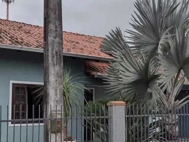 Imagem 4: Casa com 3 Dormitórios e 3 Vagas de Garagem - Morro do Meio