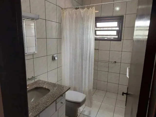 Imagem 2: Casa com 3 Dormitórios e Terreno Plano de 970M² Joinville/Sc