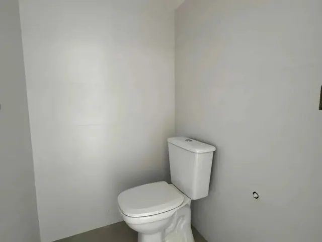 Imagem: Geminado com 2 Suítes Sendo 1 com Sacada