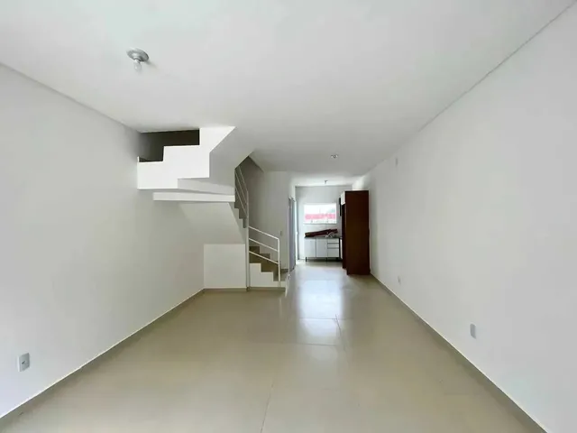 Imagem 6: Casa com 3 Dormitórios Sendo 1 Suíte e 2 Vagas de Garagem em Brusque