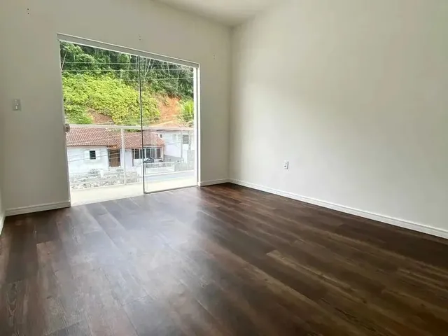 Imagem 16: Casa com 3 Dormitórios Sendo 1 Suíte e 2 Vagas de Garagem em Brusque