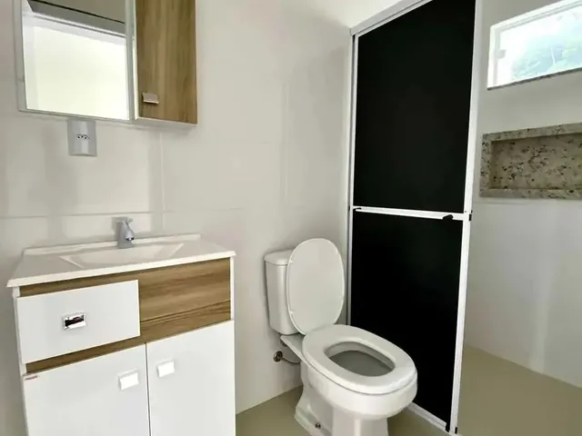 Imagem 4: Casa com 3 Dormitórios Sendo 1 Suíte e 2 Vagas de Garagem em Brusque