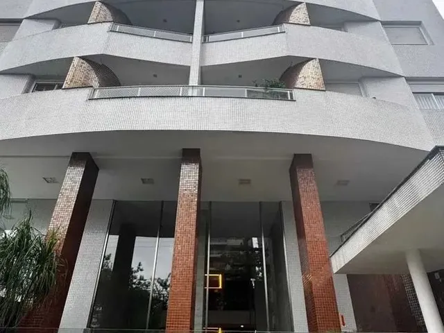 Imagem 2: Apartamento com 3 Dormitórios Sendo 1 Suíte e 2 Vagas de Garagem em Joinville/Sc