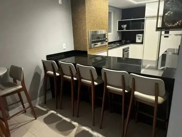 Imagem 4: Apartamento com 3 Dormitórios Sendo 1 Suíte e 2 Vagas de Garagem em Joinville/Sc