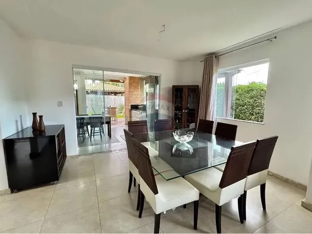 Imagem 6: Casa Duplex Semi-Mobiliada para Aluguel em Condominio com 5 Quartos - Abrantes