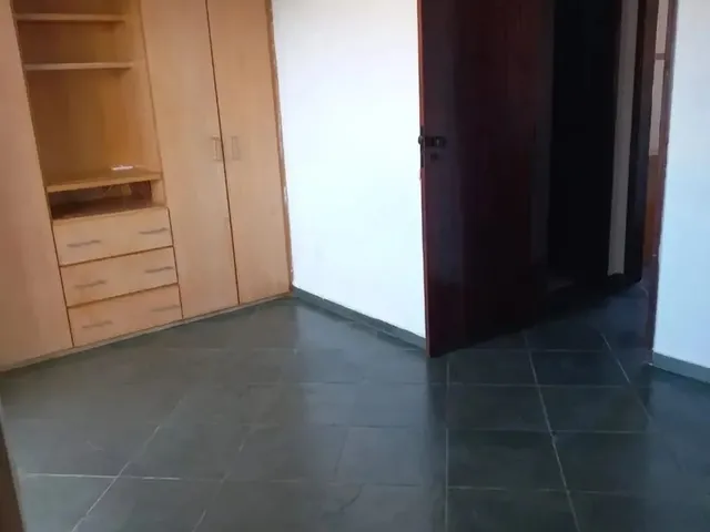 Imagem 3: Aluga-Se Casa Duplex Espaçosa!
