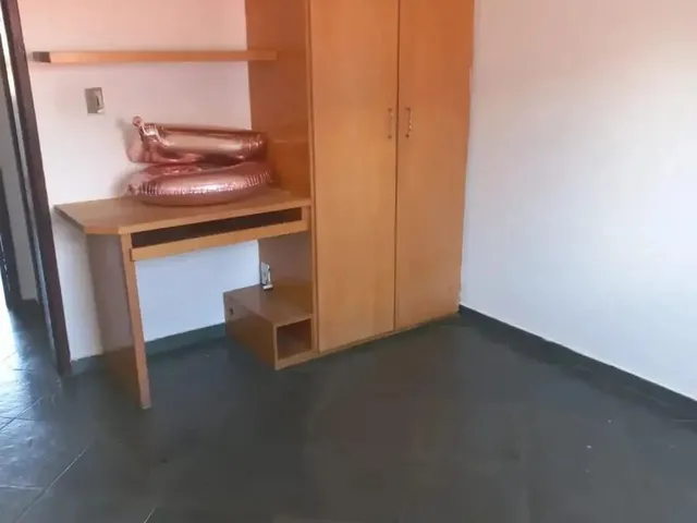 Imagem 8: Aluga-Se Casa Duplex Espaçosa!