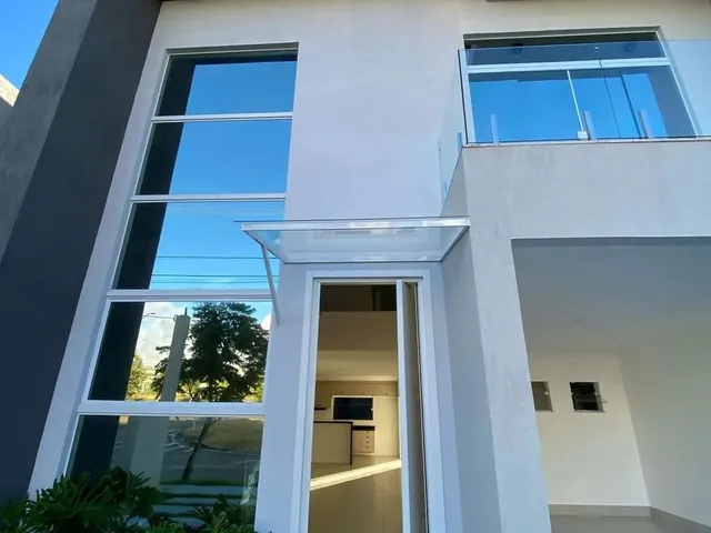 Imagem: Casa Térrea Semi-Mobiliada com 04 Suítes