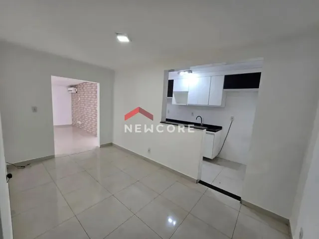 Imagem: O apartamento possui 1 Dormitório, 1 Banheiro, 1 Vaga na