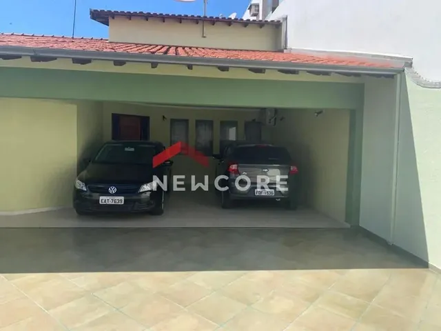 Imagem: A casa possui 3 Dormitórios, 1 Suíte, 3 Banheiros, 5