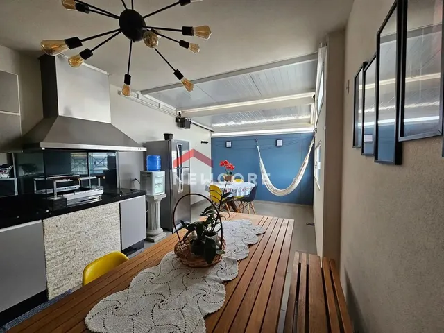 Imagem: O apartamento possui 3 Dormitórios, 1 Suíte, 2 Banheiros,