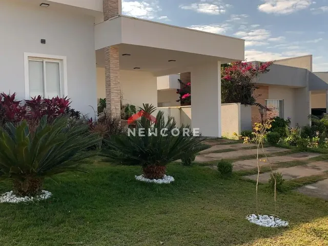 Imagem: Casa de Condomínio em Pardinho - Ninho