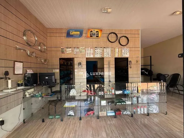 Imagem: Casa com 4 Dormitórios À Venda, 250 M²